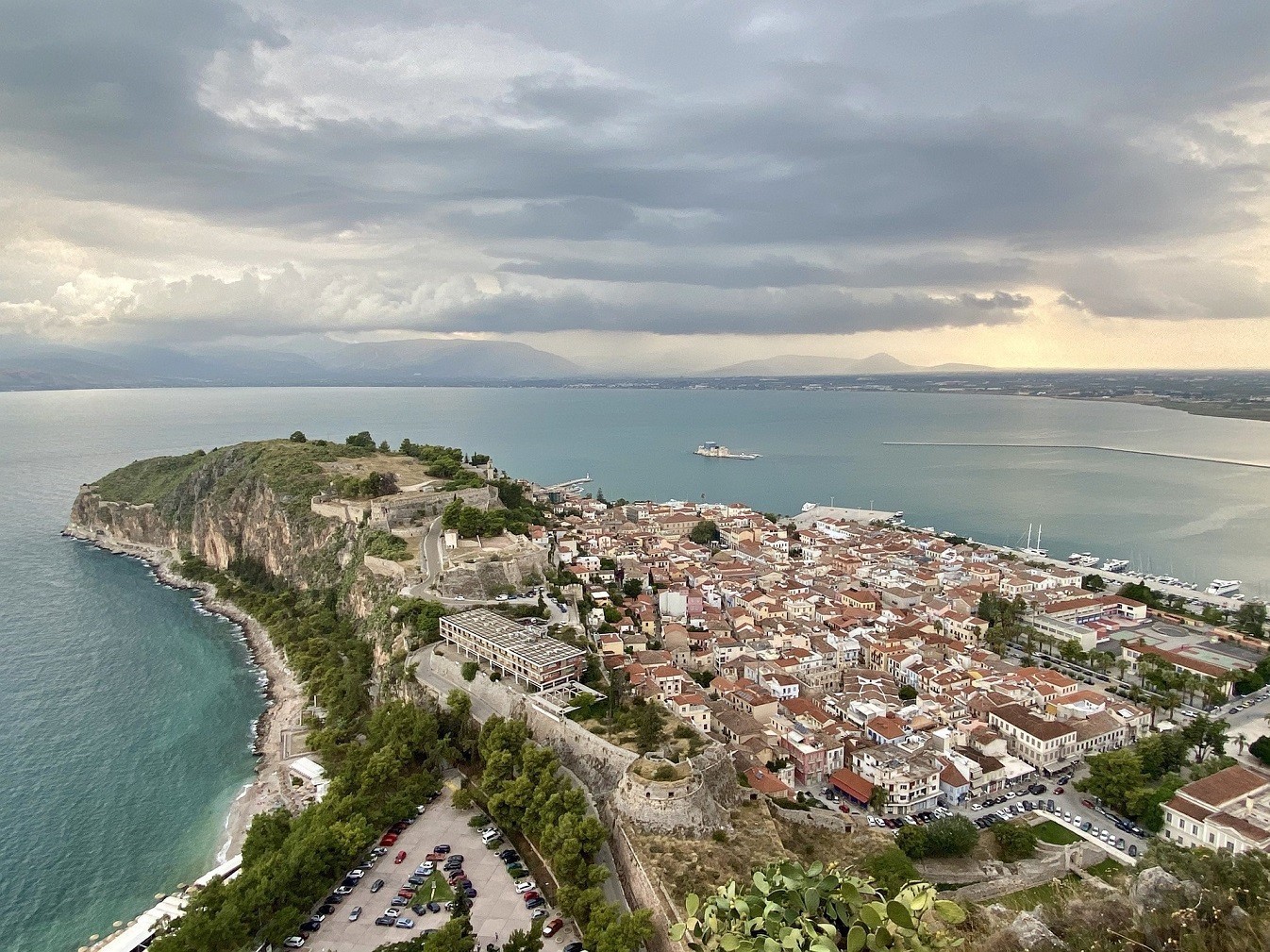 Το Ναύπλιο στο Booking: Μία ελληνική πόλη στη λίστα με τις «10 πιο φιλόξενες στον κόσμο»