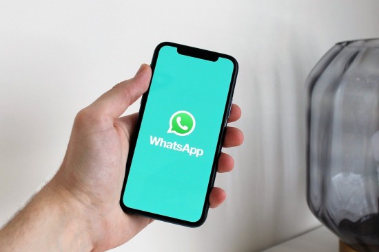 Ε.Ε.: Προειδοποιήσεις στο WhatsApp για την πολιτική απορρήτου