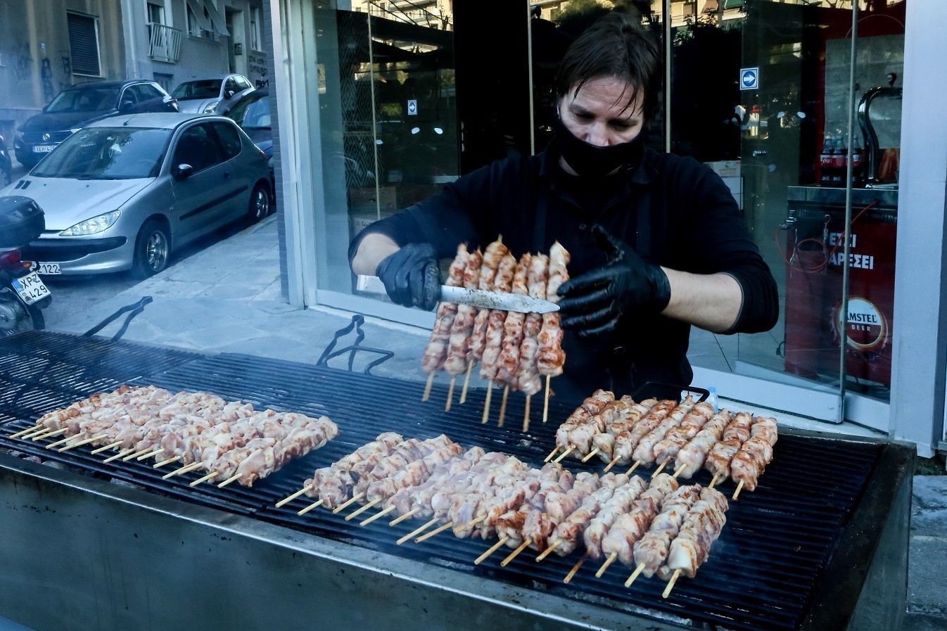 Πότε πέφτει φέτος η Τσικνοπέμπτη – Δείτε τις αργίες του 2022