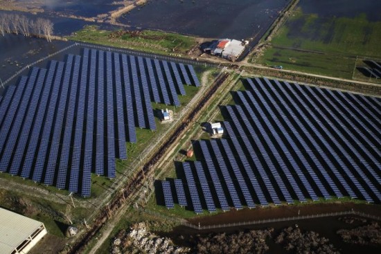 Όμιλος Καράτζη: Η Odinson «τροχοδρομεί» στην αγορά ενέργειας