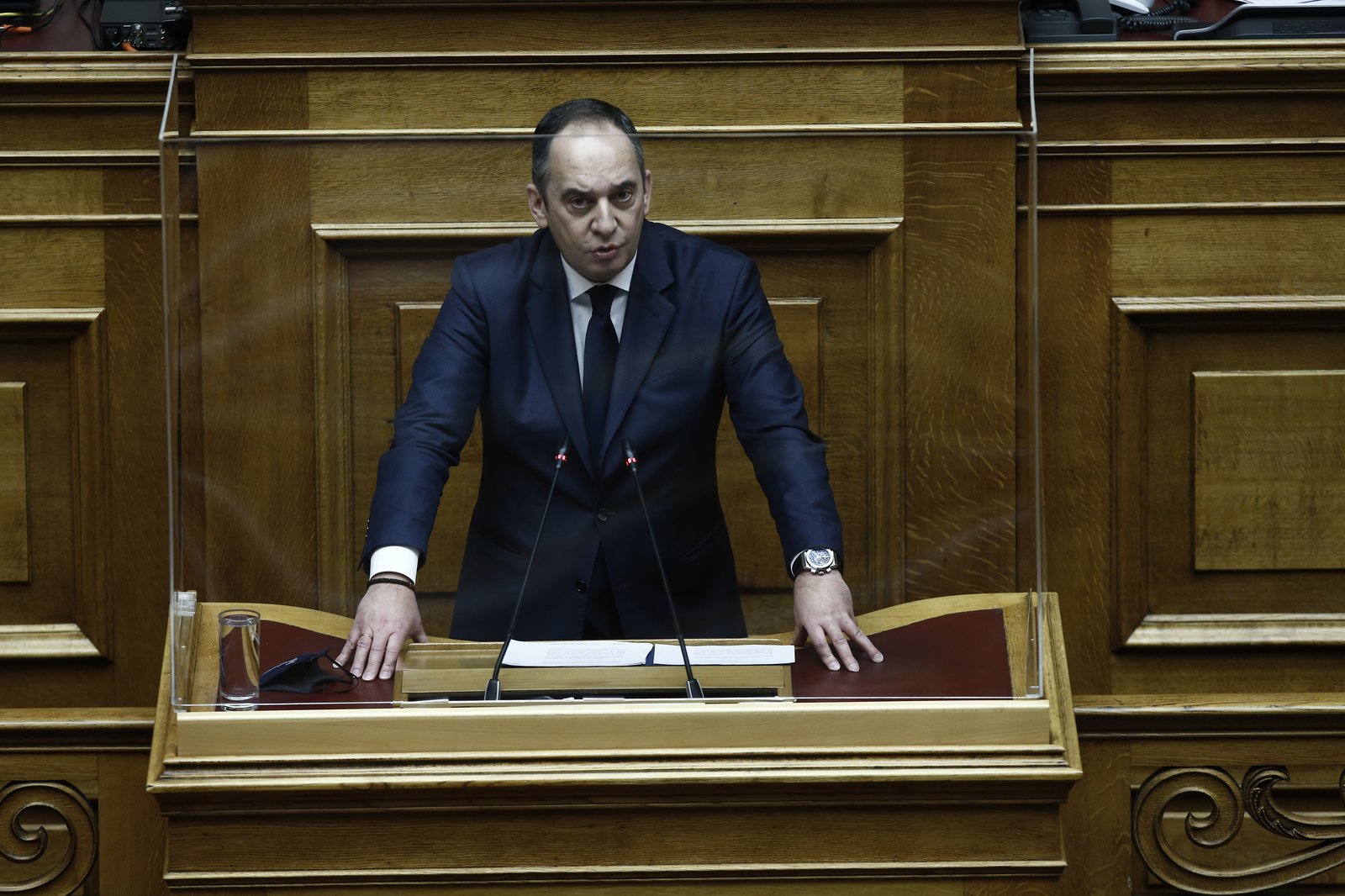 Πλακιωτάκης: Είμαστε σε συνεχή επικοινωνία με τους ναυτικούς μας στην Ουκρανία