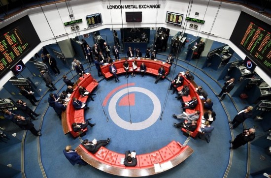 Επιστρέφουν οι «σορτάκηδες» στο νικέλιο – Έφθασαν στα 4,6 δισ. δολάρια οι short θέσεις