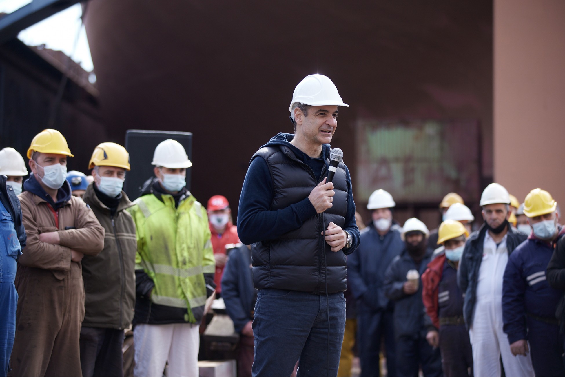 Μητσοτάκης από ναυπηγεία Σύρου: Είστε η καλύτερη απόδειξη ότι και τα πιο σύνθετα προβλήματα μπορούν να λύνονται