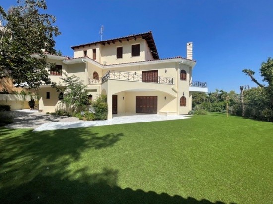 Πλειστηριασμοί: Στο σφυρί το οινοποιείο του Κοντομηνά και η έπαυλη των αδελφών Χατζηιωάννου (Sprider Stores) στην Εκάλη (pics) (upd)