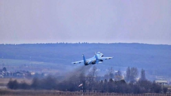 Ρωσία: Απειλεί γειτονικές χώρες της Ουκρανίας αν διευκολύνουν την ουκρανική αεροπορία