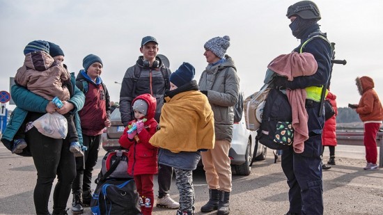 Ανθρωπιστικοί διάδρομοι σε 4 πόλεις για να φύγουν οι άμαχοι – Τι καταγγέλλει η Ουκρανία
