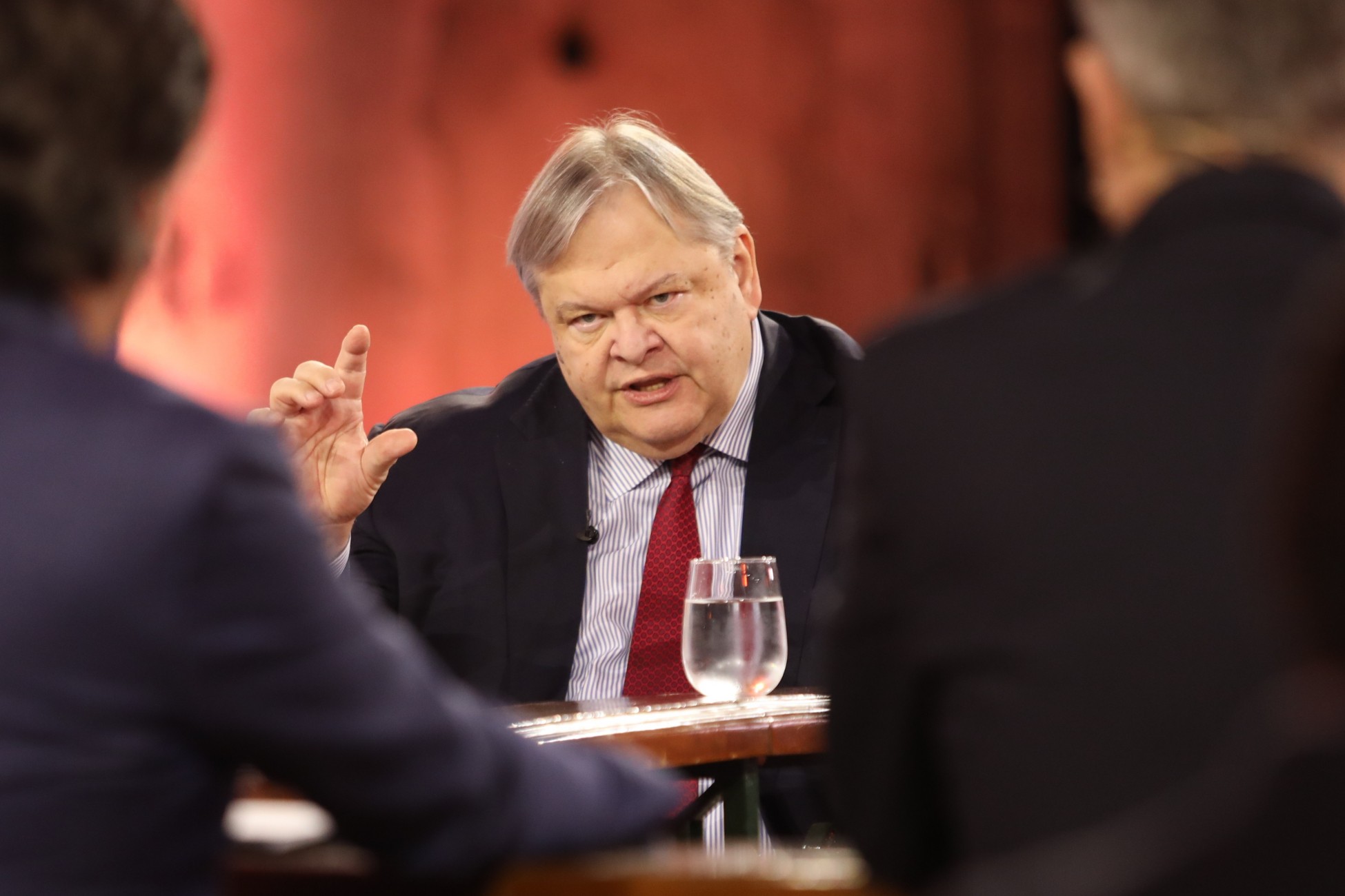 Βενιζέλος: Ομπρέλα προστασίας ΗΠΑ και ΝΑΤΟ – Το Αιγαίο δεν είναι ελληνική λίμνη