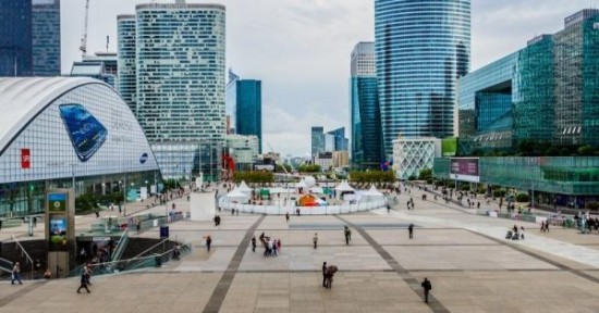 Η ρωσική εισβολή δημιουργεί νέα δεδομένα για τη δημοσιονομική και νομισματική πολιτική της Ευρωζώνης