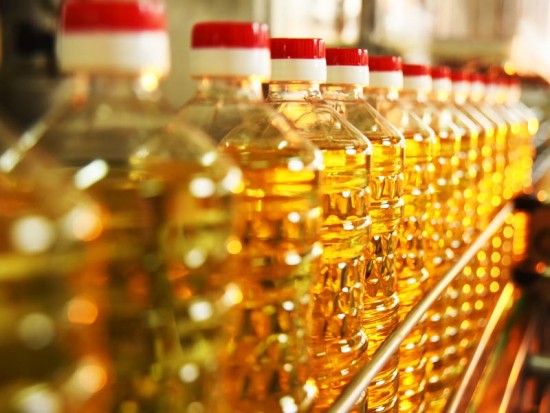 Πλαφόν σε ηλιέλαιο και αλεύρι βάζουν σούπερ μάρκετ για να μην υπάρξουν ελλείψεις