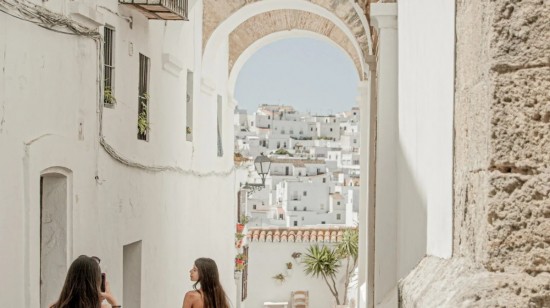 Pueblos blancos: Αυτά είναι τα κάτασπρα «Κυκλαδοχώρια» στην Ισπανία