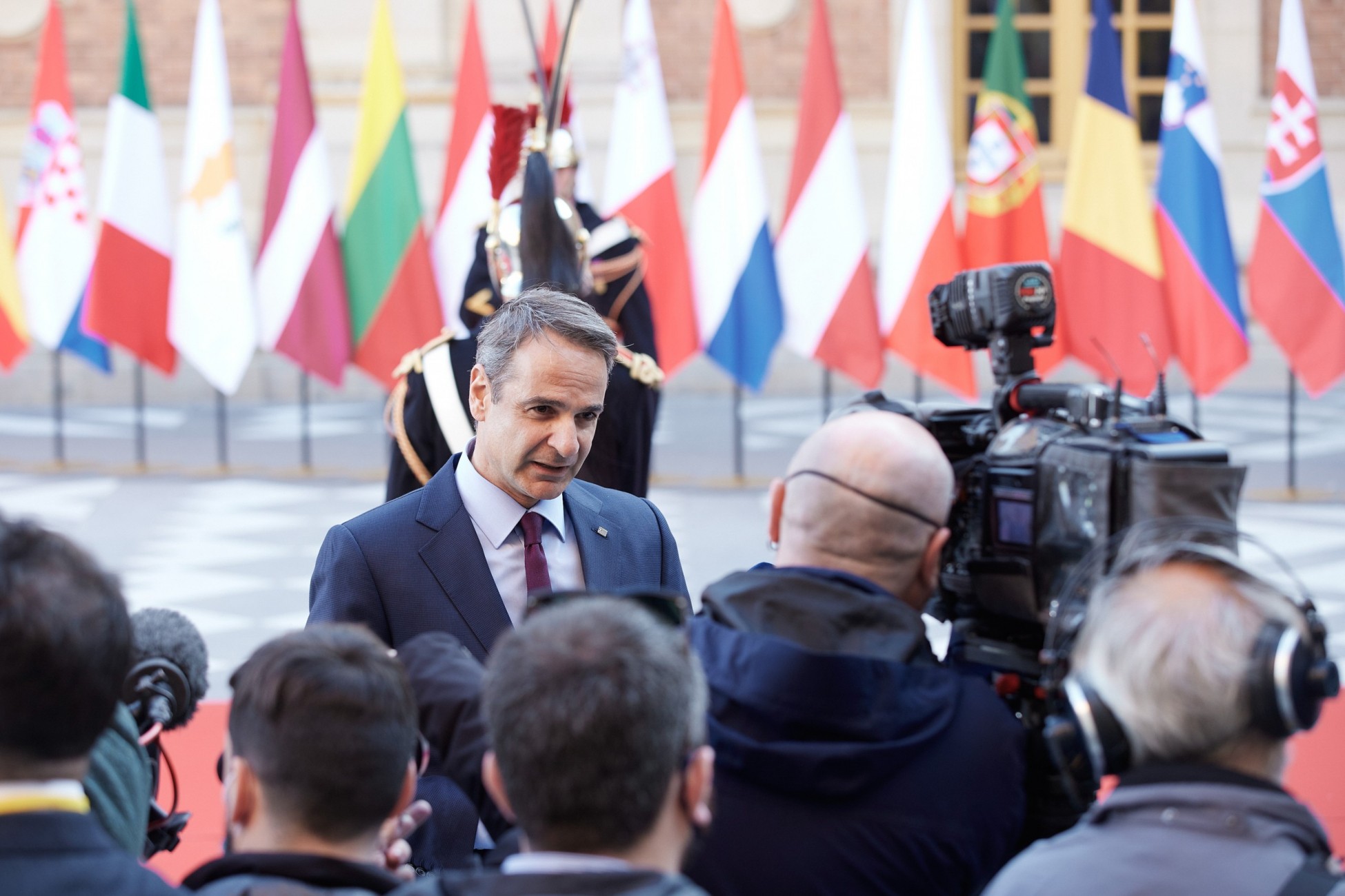 Μητσοτάκης: Θα εξεταστεί η επιβολή πλαφόν στο φυσικό αέριο – Νέα μέτρα στήριξης στα νοικοκυριά (upd)