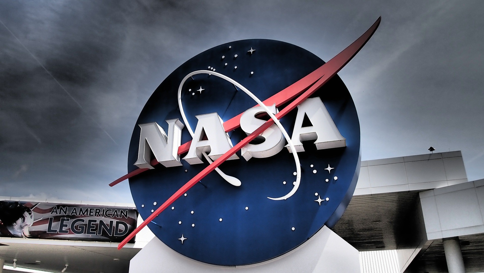 Ιστορική στιγμή για τη NASA – Αντίστροφη μέτρηση για την εκτόξευση του Artemis 1