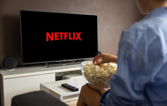 Netflix: Γιατί οι Ρώσοι συνδρομητές μηνύουν την πλατφόρμα