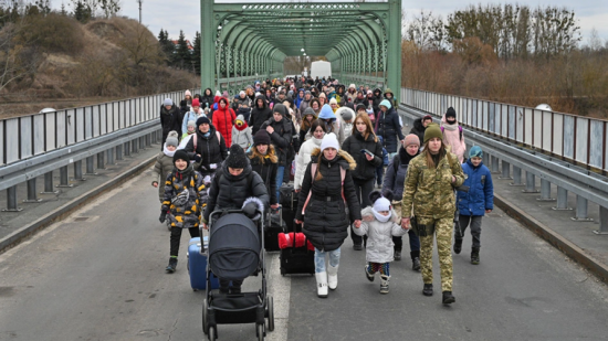 Βρετανία: Κυρώσεις σε Ρώσους που εμπλέκονται στην αναγκαστική μεταφορά παιδιών από την Ουκρανία