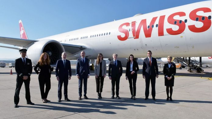 Swiss: Γίνεται η πρώτη αεροπορική εταιρεία που θα χρησιμοποιήσει ηλιακά καύσιμα