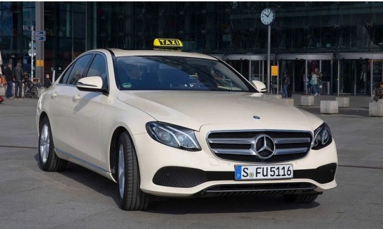 Πόσο είναι πιθανό να μπει τέλος στις λιμουζίνες της Mercedes για ταξί