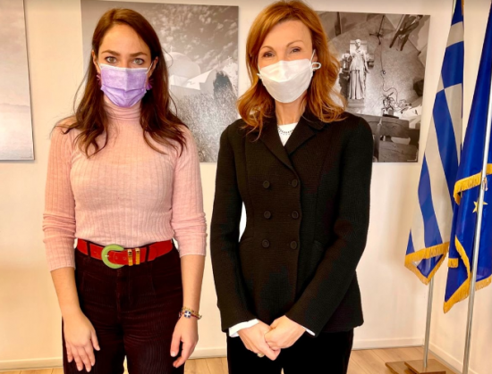 Συνάντηση της Δόμνας Μιχαηλίδου με την Μελίνα Τραυλού για θέματα κοινωνικής αλληλεγγύης
