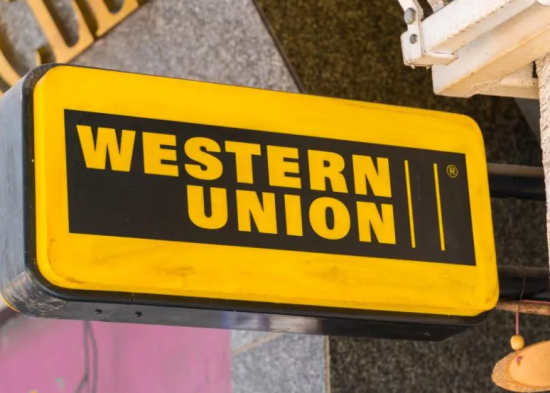 Western Union: Αναστέλλει μεταφορές χρημάτων σε Ρωσία – Λευκορωσία