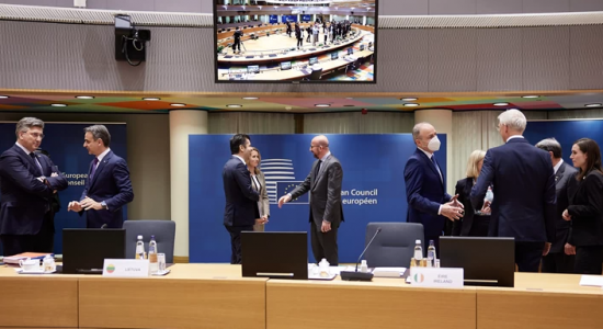 Σύνοδος Κορυφής ΕΕ: «Λευκός καπνός» για τη μείωση των τιμών ενέργειας – Τι αποφάσισαν οι «27»