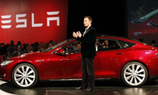 Γιατί ο Έλον Μασκ σκέφτεται να διαφημίζει την Tesla