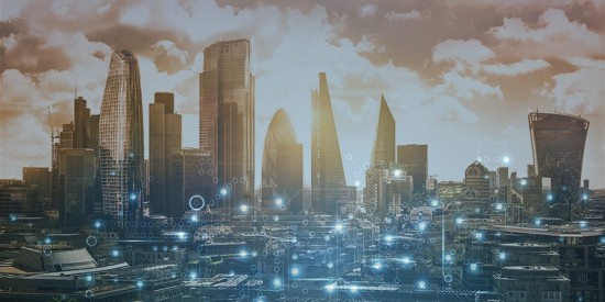 To Λονδίνο προσπαθεί να κυριαρχήσει στον τομέα των fintech