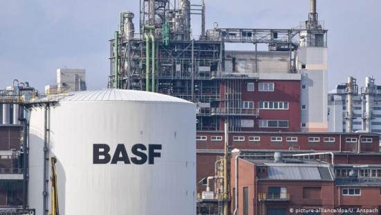 Η γερμανική BASF εγκαταλείπει την Ευρώπη