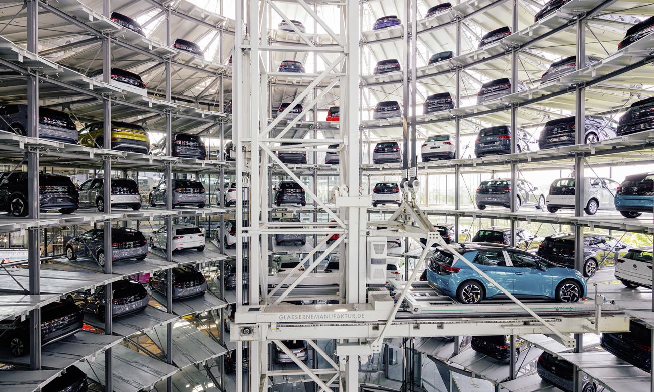 Δίχως τέλος η πτώση των πωλήσεων αυτοκινήτων στην Ευρώπη