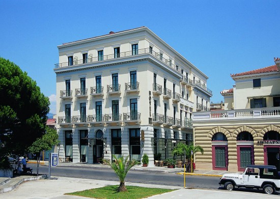 REX Hotel: Θα αλλάξει χέρια το ιστορικό ξενοδοχείο της Καλαμάτας;
