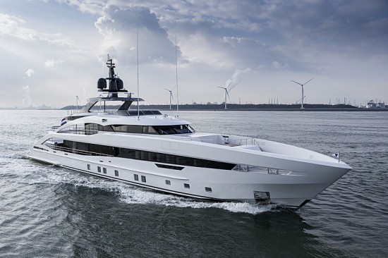 Guardian: Γιοτ που συνδέεται με τον Αμπράμοβιτς άλλαξε χέρια τη μέρα της ρωσικής εισβολής