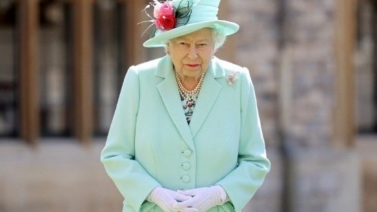Βασίλισσα Ελισάβετ: Κρίσιμες ώρες για την υγεία της – Τι προβλέπει το πρωτόκολλο για τη διαδοχή (upd)