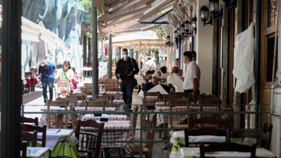 Γεωργιάδης: Επιβολή πλαφόν 3% στις αυξήσεις εμπορικών μισθωμάτων για το σύνολο του 2022