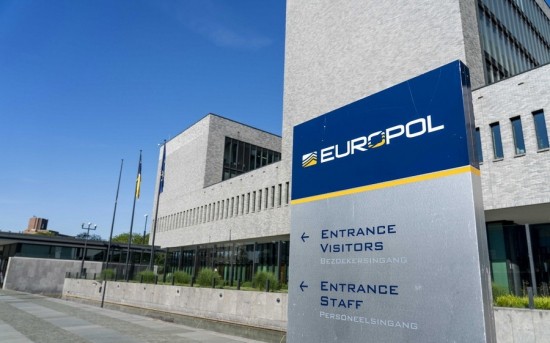 Europol: Η αστυνομία διέλυσε ένα «σούπερ καρτέλ» της κοκαΐνης στο Ντουμπάι και την Ευρώπη