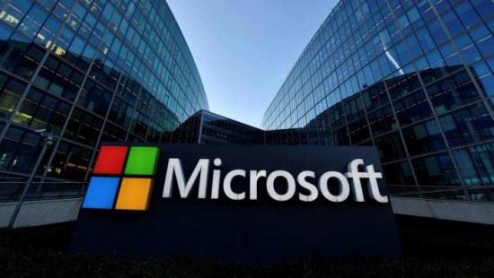 Microsoft: Γιατί σταματά να πληρώνει τα ταξίδια και τα πάρτι των υπαλλήλων της