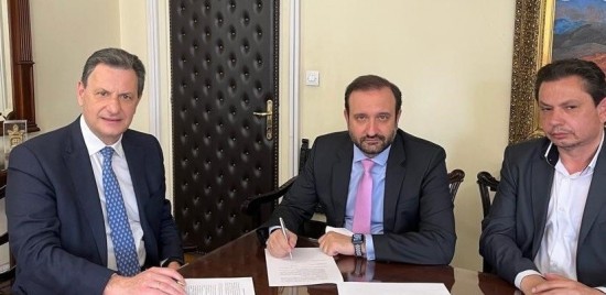 Σκυλακάκης – ΟΕΕ: Μνημόνιο συνεργασίας για την αξιοποίηση των κονδυλίων του Σχεδίου Ανάκαμψης