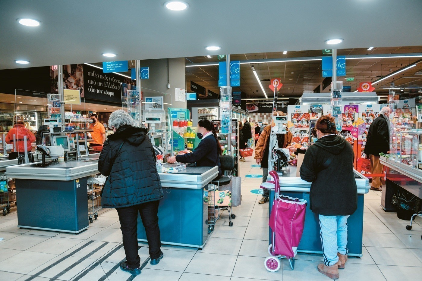 ΙΕΛΚΑ: Ξεπέρασαν τους 220.000 οι εργαζόμενοι στο λιανεμπόριο τροφίμων