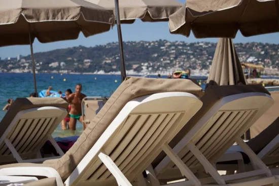 Ελληνικός τουρισμός 2022: Στο 80% η πληρότητα στα ξενοδοχεία μέχρι Σεπτέμβριο (vid)