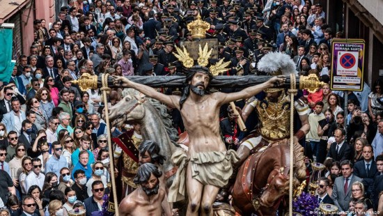 Σε ποια χώρα επιστρέφει ο θρησκευτικός τουρισμός προσφέροντας «θεϊκά» έσοδα