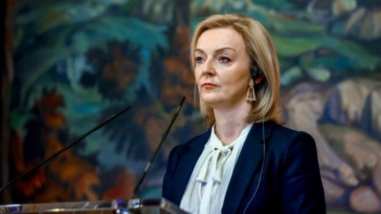 Λιζ Τρας σε Σούνακ: «Έχεις την πλήρη υποστήριξή μου» (tweet)