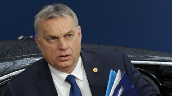 Ουγγαρία: Στο «κόκκινο» η δημοκρατία με το καθεστώς Όρμπαν