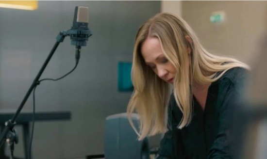 Polestar: Η μουσικοσυνθέτρια Lisa Nordstrom «έντυσε» με space μελωδίες τις αντιπροσωπείες της (vid)