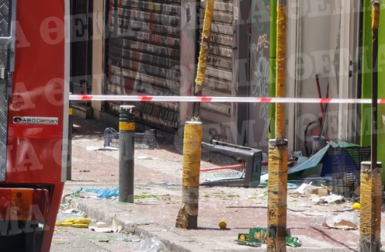 Μεγάλη έκρηξη σε κατάστημα στο κέντρο της Αθήνας – Ένας τραυματίας (vid)