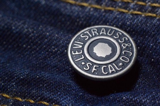 ΗΠΑ – Levi Strauss: Θα πληρώνει τα ταξίδια των υπαλλήλων σε άλλες πολιτείες για θεραπείες και αμβλώσεις
