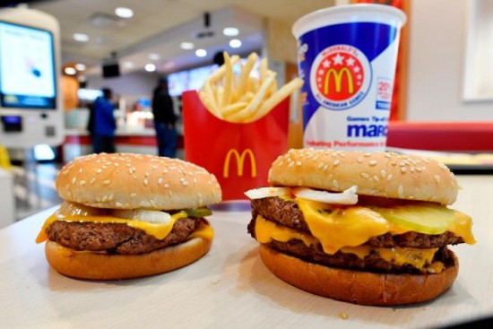McDonald’s: Φίλος ή εχθρός η τεχνητή νοημοσύνη; – Πώς δημιουργήθηκε το shutdown σε χιλιάδες καταστήματα