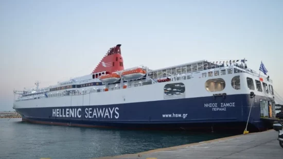 Χίος: Aποκολλήθηκε το επιβατηγό οχηματαγωγό πλοίο «Νήσος Σάμος»