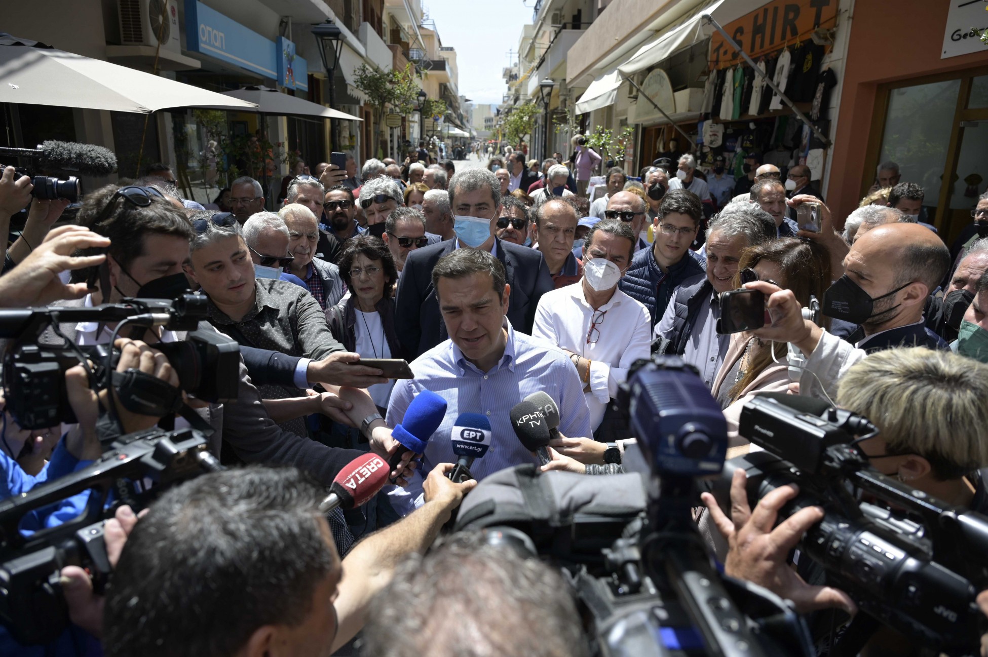 Τσίπρας: Καλούμε όλους τους πολίτες να στείλουν μήνυμα πολιτικής αλλαγής (vid)