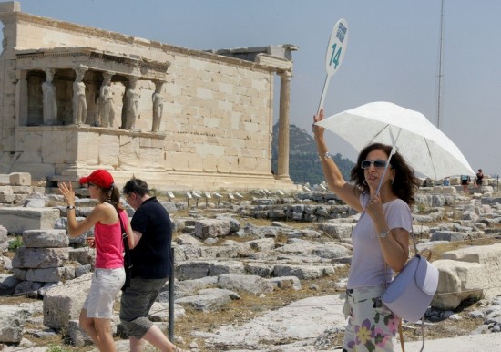 Σχολές Ξεναγών: Ανοίγει η πλατφόρμα για αιτήσεις σε Αθήνα, Θεσσαλονίκη και Ρόδο