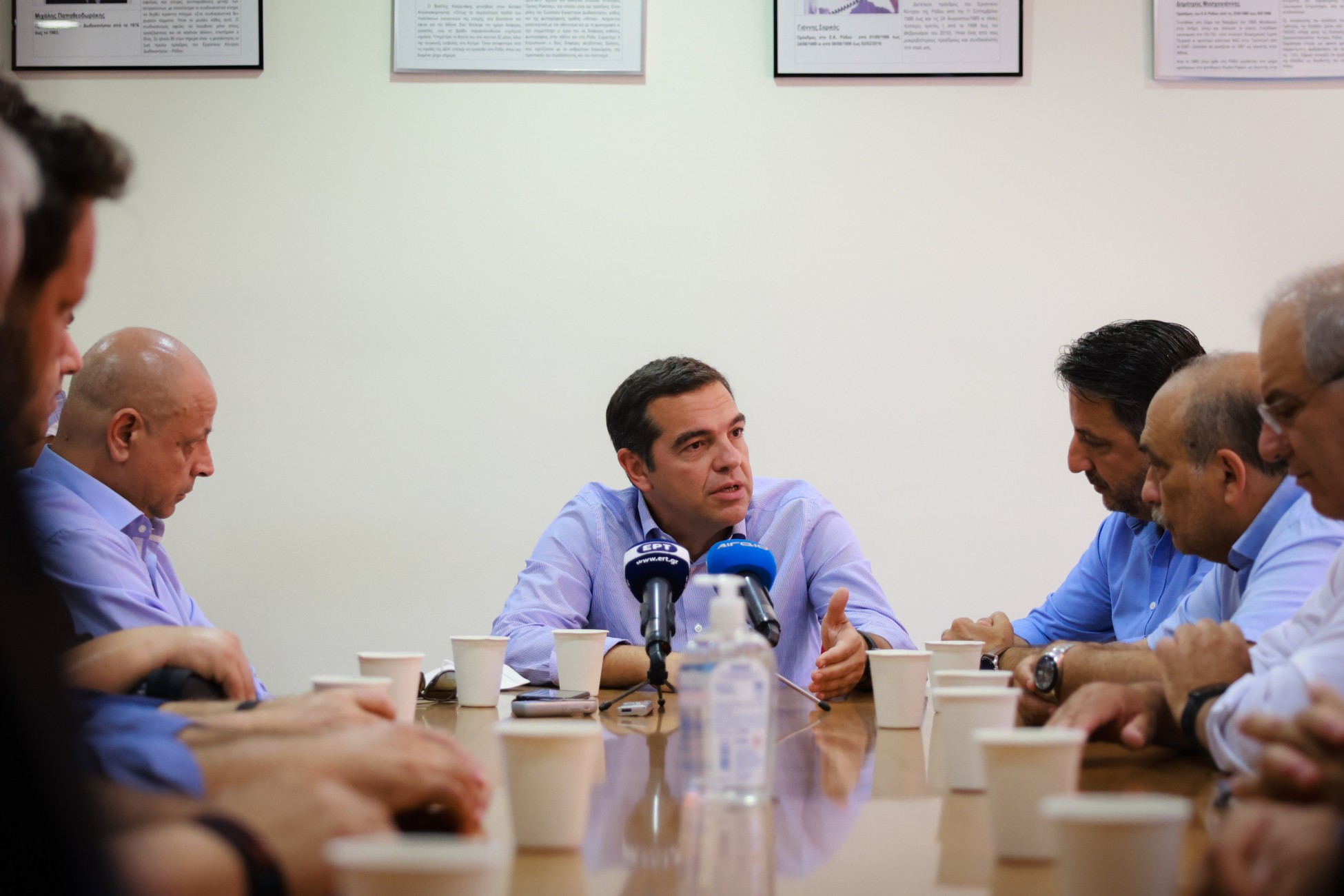 Τσίπρας: Είναι έτοιμοι να αποδράσουν πριν το δύσκολο χειμώνα – Eίμαστε έτοιμοι να βγάλουμε τα κάστανα από τη φωτιά