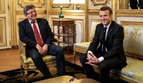 Γαλλικές εκλογές: Μάχη στήθος με στήθος για Μακρόν – Μελανσόν στον αυριανό β’ γύρο