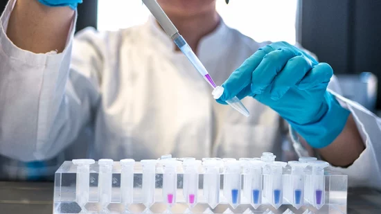 Συμφωνία $26 δισ. στη βιοτεχνολογία – Εξαγορά της Horizon Therapeutics από την Amgen