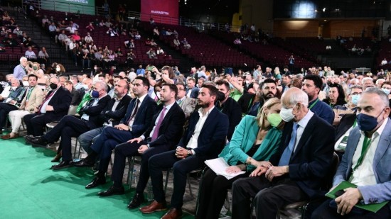 Το παρασκήνιο της εκλογής του νέου πολιτικού συμβουλίου του ΠΑΣΟΚ